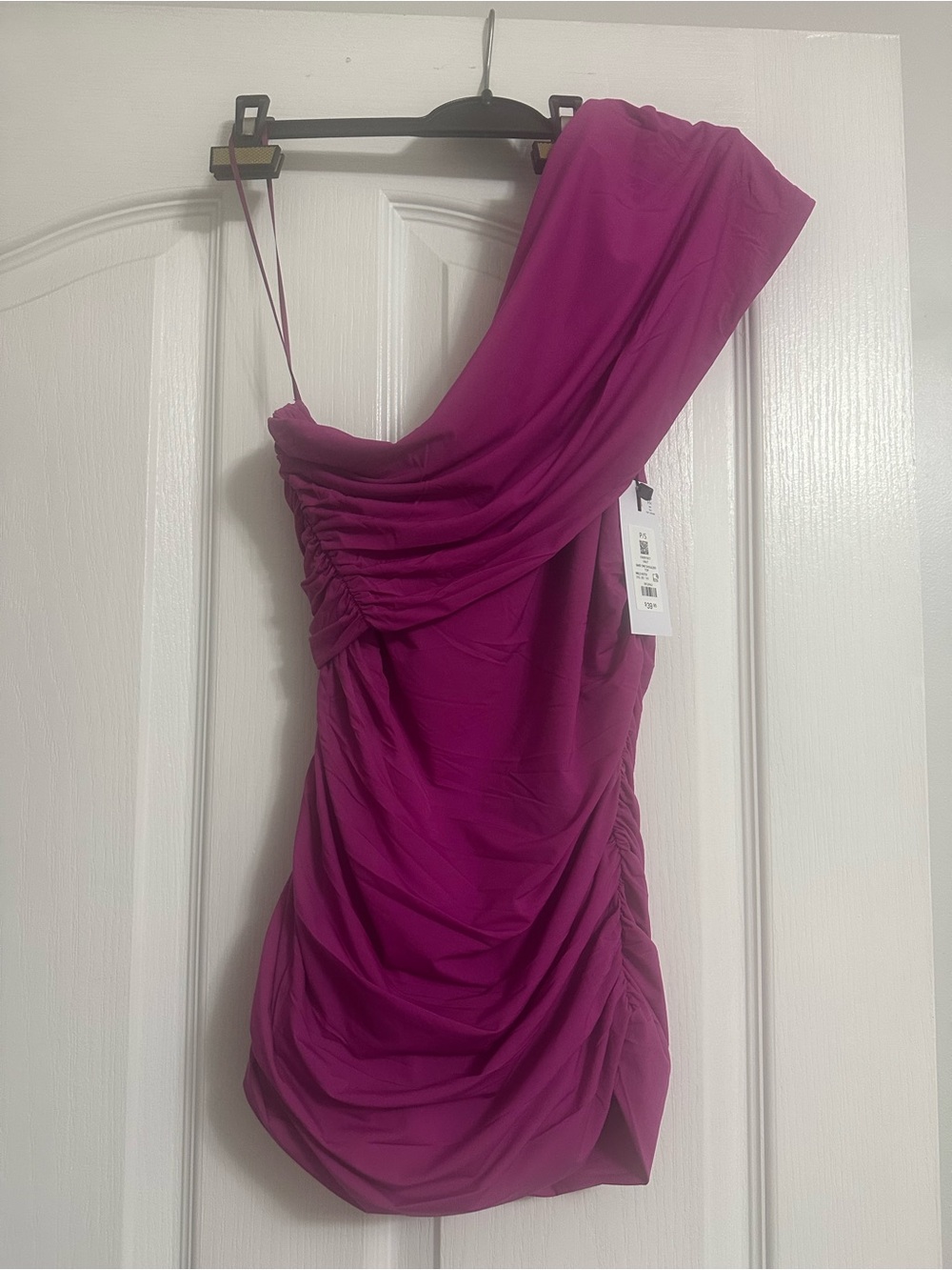 Dynamite One-Shoulder Magenta Ruched Top